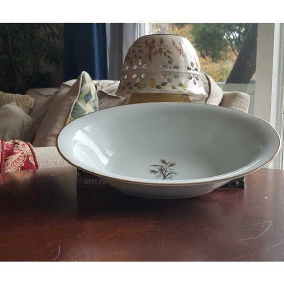 Noritake Wheatcroft Oval Vegetable Bowl Beautiful Gold Trim Gray Leaves Christma - Picture 7 of 8